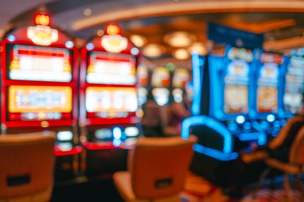 Desktop browser showing Lightning Baccarat table with live croupier
